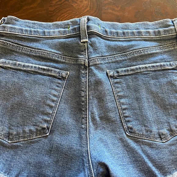 J BRAND Revolve 1044 Mid Rise Epsilon Denim Shorts - Size 27 - Picture 8 of 10